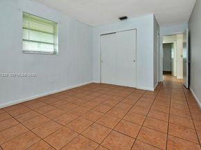 3033 NW 43rd Ave 109, Lauderdale Lakes FL 33313