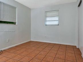 3033 NW 43rd Ave 109, Lauderdale Lakes FL 33313