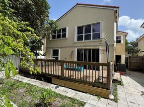 15048 SW 51st St, Davie FL 33331