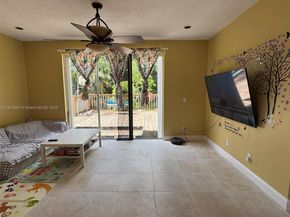15048 SW 51st St, Davie FL 33331