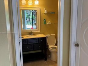 15048 SW 51st St, Davie FL 33331