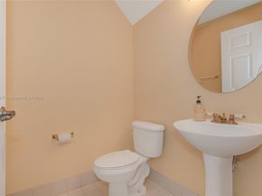 13155 NW 9th Ct, Pembroke Pines FL 33028