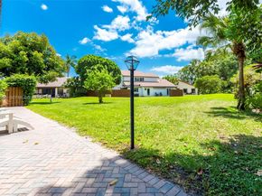 2081 Augusta, Weston FL 33326