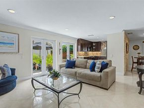 2081 Augusta, Weston FL 33326