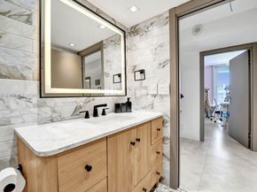 19667 Turnberry Way 27J, Aventura FL 33180