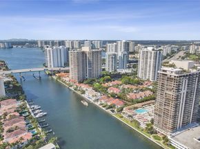 19667 Turnberry Way 27J, Aventura FL 33180