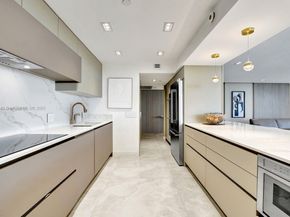 19667 Turnberry Way 27J, Aventura FL 33180