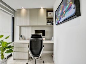 19667 Turnberry Way 27J, Aventura FL 33180