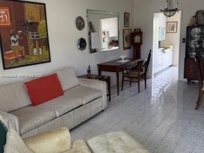 450 Golden Isles Dr 2G, Hallandale Beach FL 33009