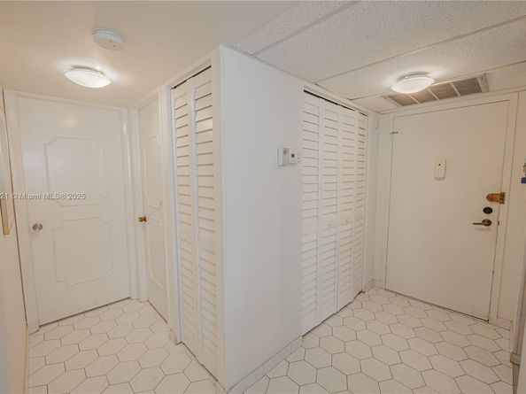 2761 Taft St 204, Hollywood FL 33020