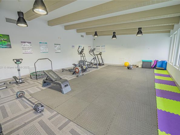 2761 Taft St 204, Hollywood FL 33020