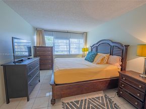 2761 Taft St 204, Hollywood FL 33020