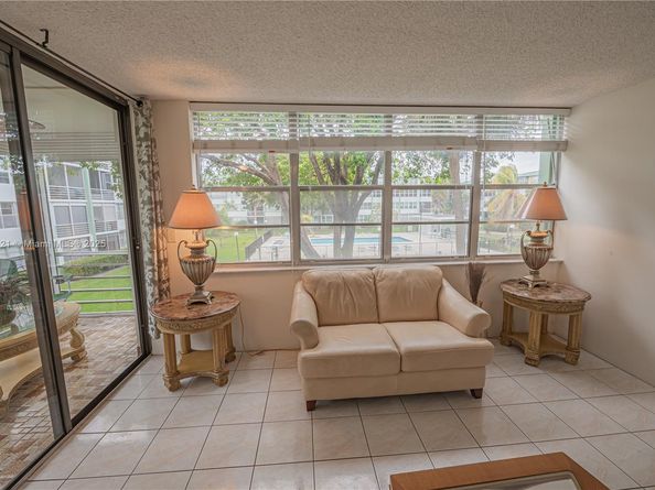 2761 Taft St 204, Hollywood FL 33020