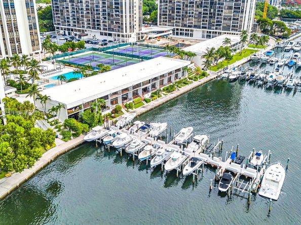 1925 Brickell Ave D1108, Miami FL 33129