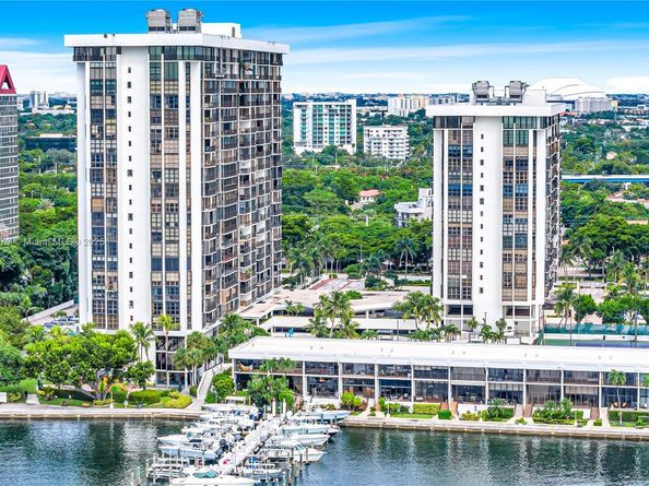 1925 Brickell Ave D1108, Miami FL 33129