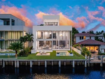 337 Coconut Isle Dr