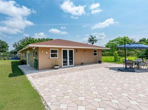 12851 Luray Rd, Southwest Ranches FL 33330