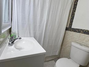 Undisclosed Address #A11998190, North Miami FL 33168