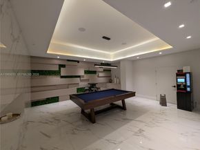 1000 W Island Blvd 2908, Aventura FL 33160