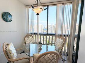 1000 W Island Blvd 2908, Aventura FL 33160