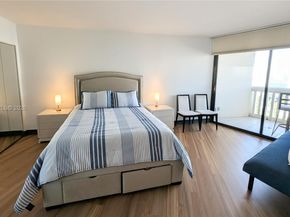 1000 W Island Blvd 2908, Aventura FL 33160