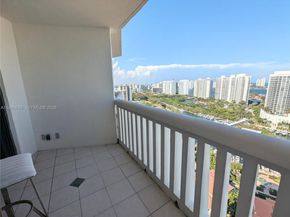 1000 W Island Blvd 2908, Aventura FL 33160