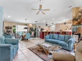 800 Clearbrook Park Cir, Delray Beach FL 33445