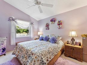 800 Clearbrook Park Cir, Delray Beach FL 33445