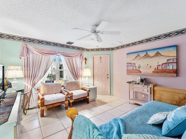 800 Clearbrook Park Cir, Delray Beach FL 33445