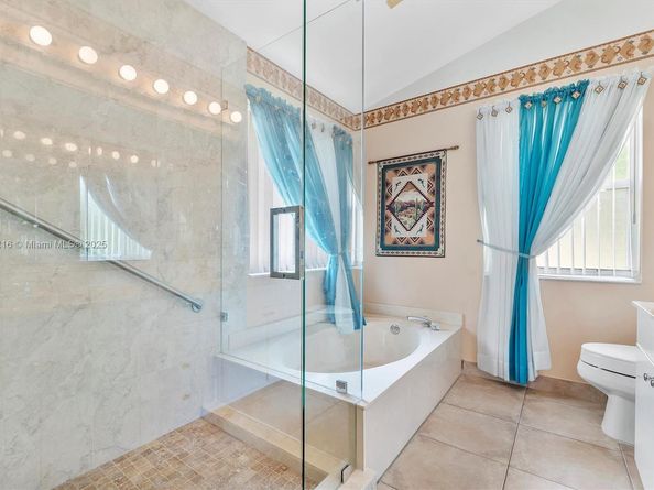 800 Clearbrook Park Cir, Delray Beach FL 33445