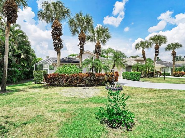 800 Clearbrook Park Cir, Delray Beach FL 33445
