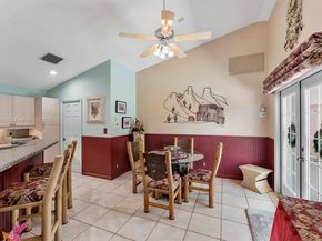 800 Clearbrook Park Cir, Delray Beach FL 33445