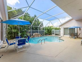 800 Clearbrook Park Cir, Delray Beach FL 33445
