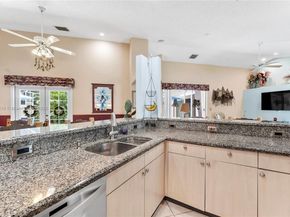 800 Clearbrook Park Cir, Delray Beach FL 33445