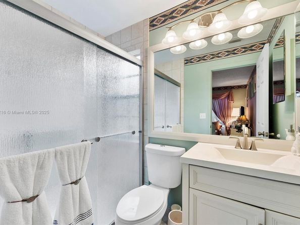 800 Clearbrook Park Cir, Delray Beach FL 33445