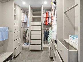 7600 Collins Ave 709, Miami Beach FL 33141