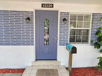 12120 NE 11th Pl