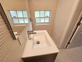 12120 NE 11th Pl, North Miami FL 33161