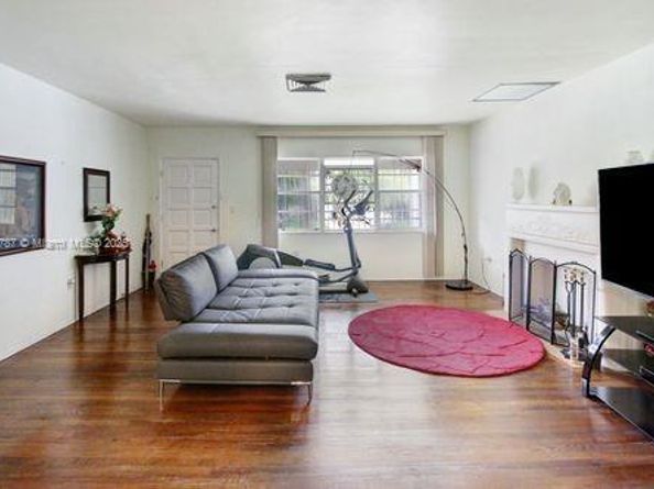231 NE 48th Ter, Miami FL 33137