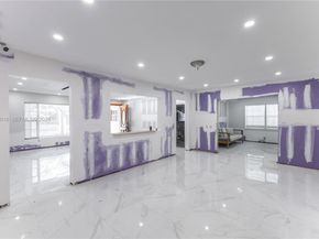 4555 Alton Rd, Miami Beach FL 33140