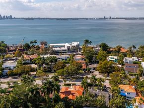 4555 Alton Rd, Miami Beach FL 33140