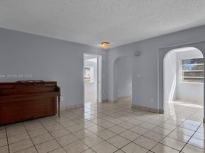 4820 SW 112th Ave, Miami FL 33165