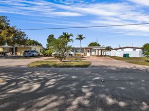 4820 SW 112th Ave, Miami FL 33165