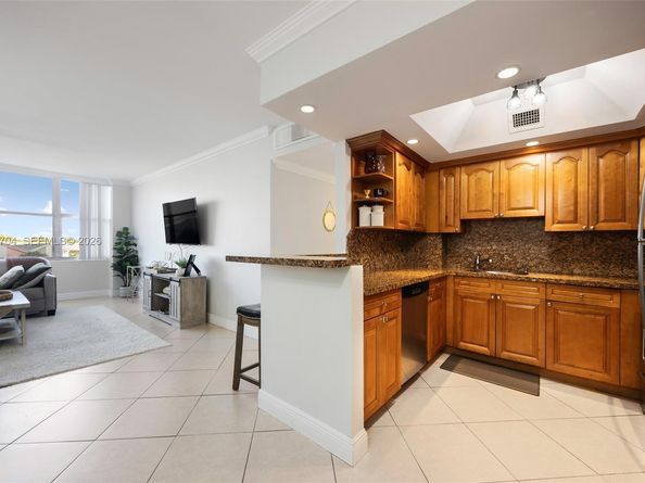 7441 Wayne Ave 2B, Miami Beach FL 33141