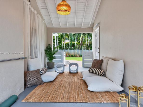 20 NW 93rd St, Miami Shores FL 33150