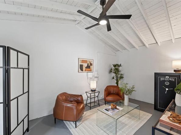 20 NW 93rd St, Miami Shores FL 33150