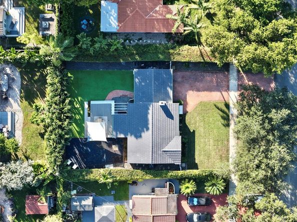 20 NW 93rd St, Miami Shores FL 33150