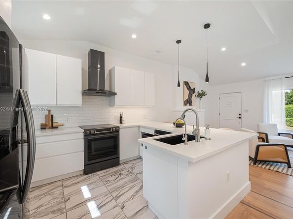 20 NW 93rd St, Miami Shores FL 33150