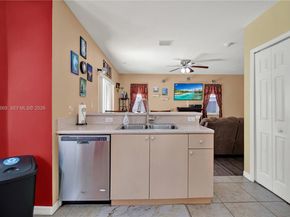 2064 NE 35th Ave, Homestead FL 33033