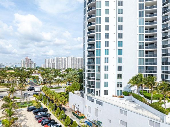 18911 Collins Ave 405, Sunny Isles Beach FL 33160